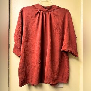 ✅ 🆕 NWOT 🙌 Rust Colored Tie Back Blouse Small NWOT